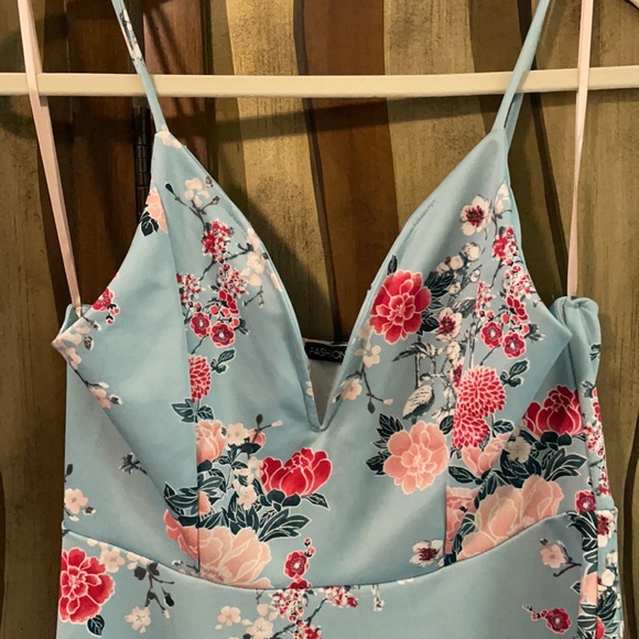 Fashion Nova Floral Dress, Size Large (See description) - Picture 2 of 6